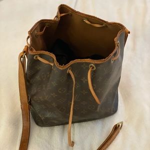 Vintage (well loved) Louis Vuitton Petit Noe - damaged